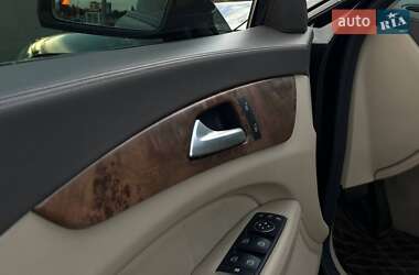 Седан Mercedes-Benz CLS-Class 2012 в 