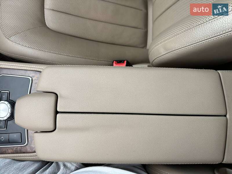 Седан Mercedes-Benz CLS-Class 2012 в Кривом Роге