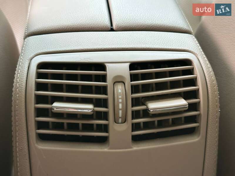 Седан Mercedes-Benz CLS-Class 2012 в Кривом Роге