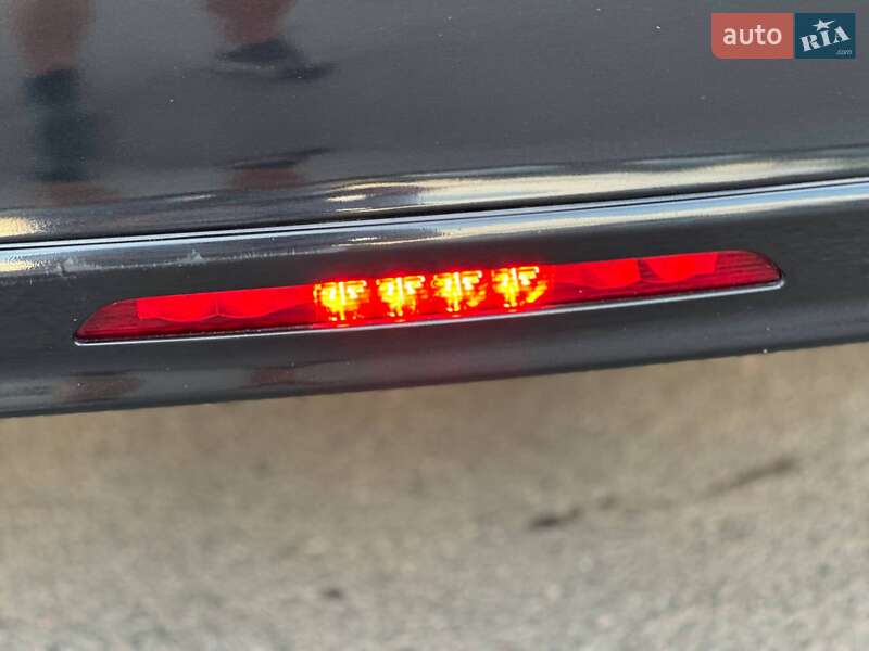 Седан Mercedes-Benz CLS-Class 2012 в Кривом Роге