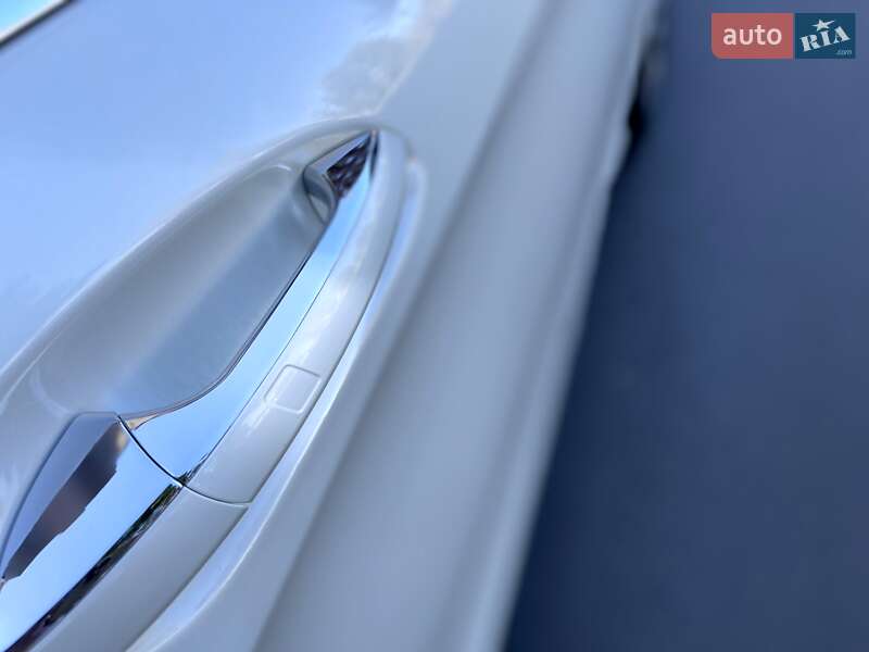 Седан Mercedes-Benz CLS-Class 2014 в Чернигове фото 24 Седан Mercedes-Benz CLS-Class 2014 в Чернигове