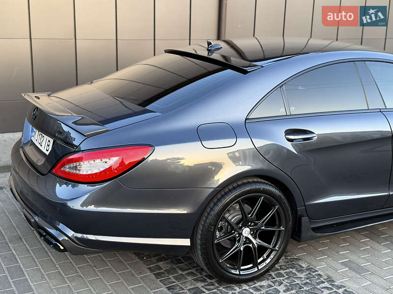 Седан Mercedes-Benz CLS-Class 2014 в Дубні