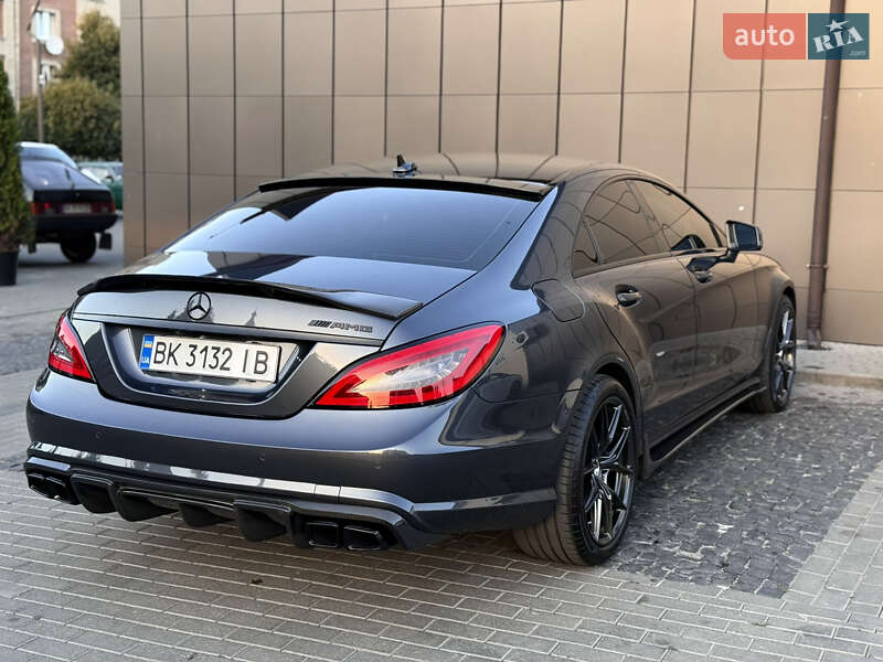 Седан Mercedes-Benz CLS-Class 2014 в Дубні