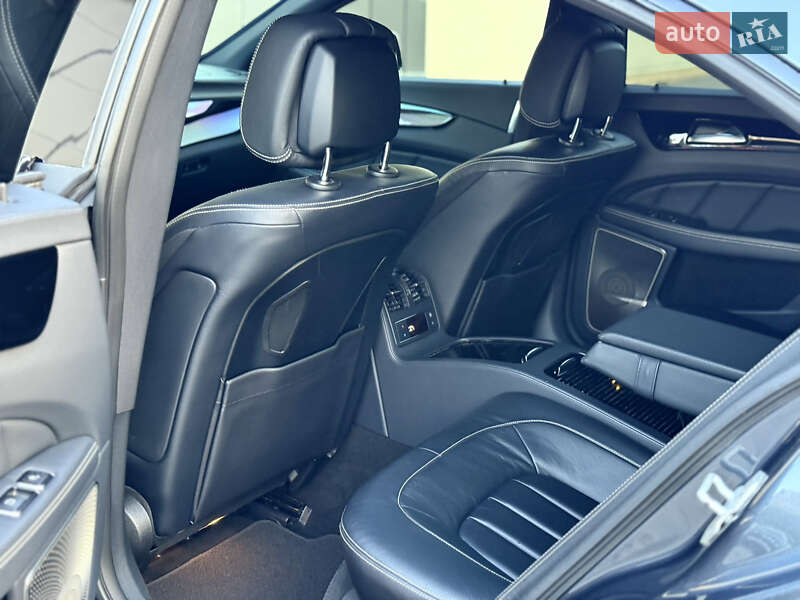 Седан Mercedes-Benz CLS-Class 2014 в Дубні