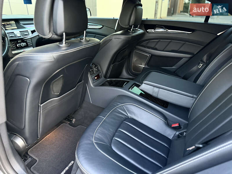 Седан Mercedes-Benz CLS-Class 2014 в Дубні