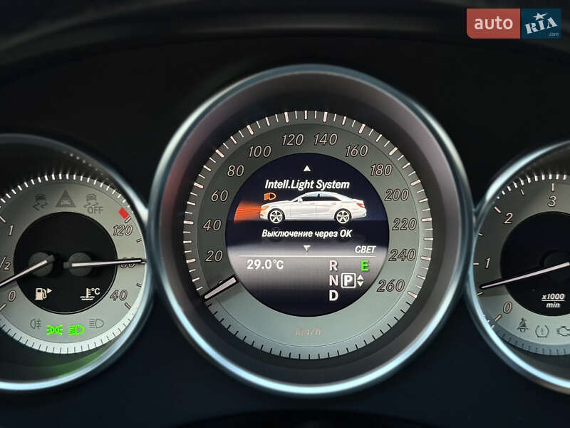 Седан Mercedes-Benz CLS-Class 2014 в Дубні