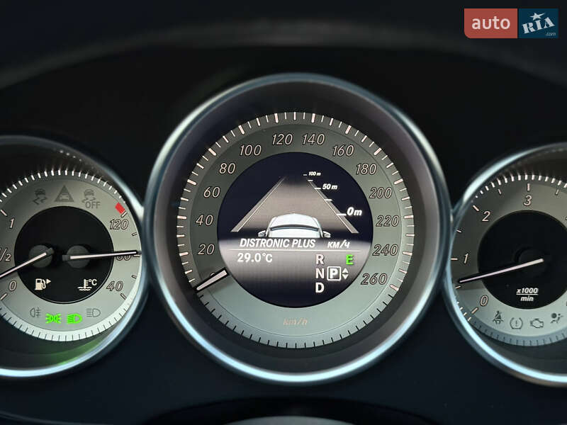 Седан Mercedes-Benz CLS-Class 2014 в Дубні
