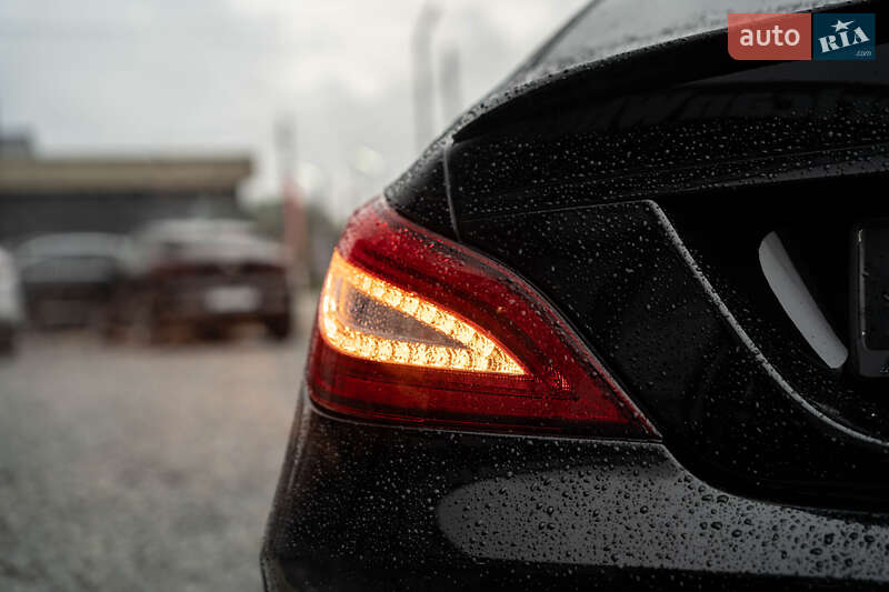Седан Mercedes-Benz CLS-Class 2015 в Чернівцях