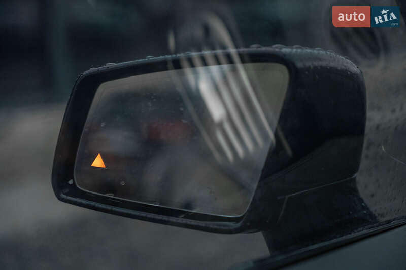 Седан Mercedes-Benz CLS-Class 2015 в Чернівцях