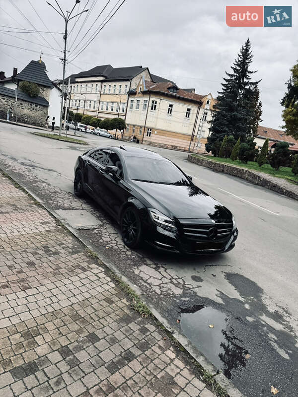 Седан Mercedes-Benz CLS-Class 2011 в Хусте