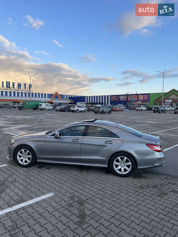 Седан Mercedes-Benz CLS-Class 2015 в Чернівцях