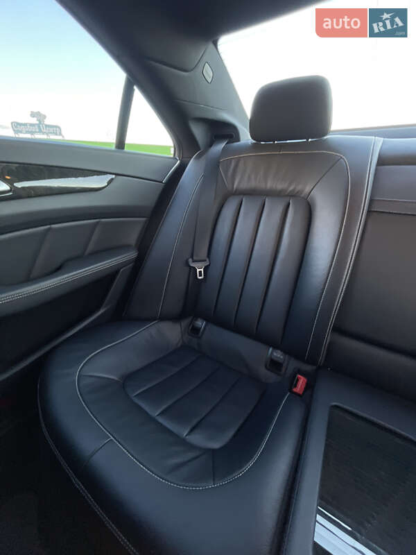 Седан Mercedes-Benz CLS-Class 2015 в Чернівцях