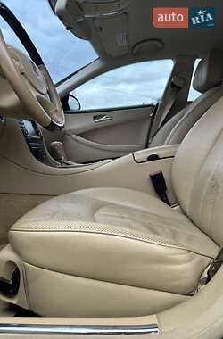 Купе Mercedes-Benz CLS-Class 2006 в  фото 29 Купе Mercedes-Benz CLS-Class 2006 в