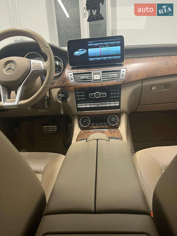 Седан Mercedes-Benz CLS-Class 2012 в Києві
