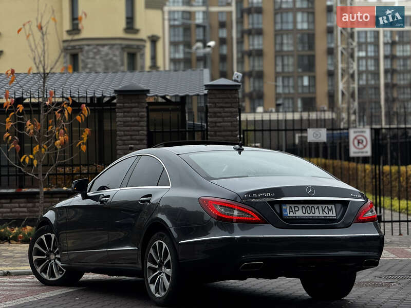 Седан Mercedes-Benz CLS-Class 2015 в Киеве