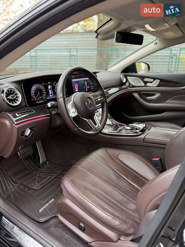 Купе Mercedes-Benz CLS-Class 2018 в Києві фото 17 Купе Mercedes-Benz CLS-Class 2018 в Києві