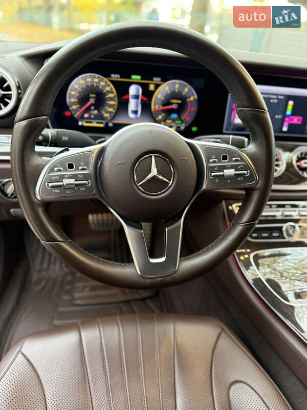 Купе Mercedes-Benz CLS-Class 2018 в Києві фото 19 Купе Mercedes-Benz CLS-Class 2018 в Києві