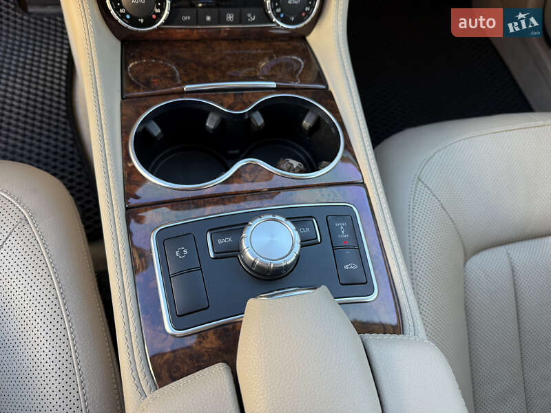 Седан Mercedes-Benz CLS-Class 2014 в Хмельницькому фото 44 Седан Mercedes-Benz CLS-Class 2014 в Хмельницькому