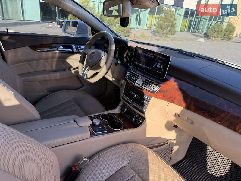 Седан Mercedes-Benz CLS-Class 2014 в Хмельницькому фото 52 Седан Mercedes-Benz CLS-Class 2014 в Хмельницькому