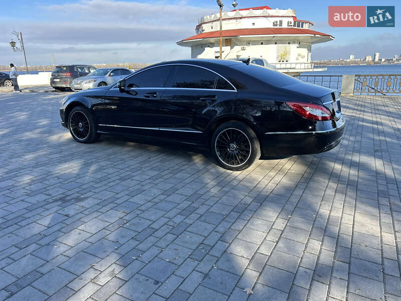 Седан Mercedes-Benz CLS-Class 2012 в Днепре