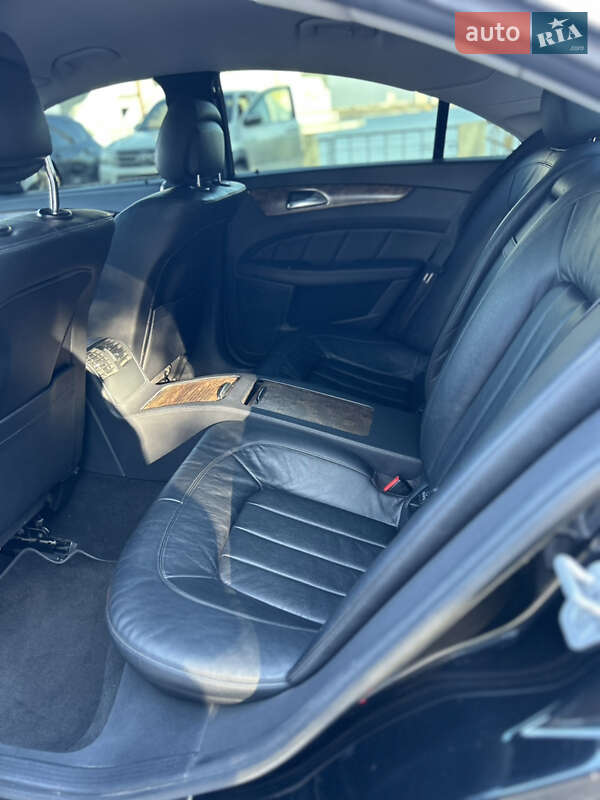 Седан Mercedes-Benz CLS-Class 2012 в Днепре