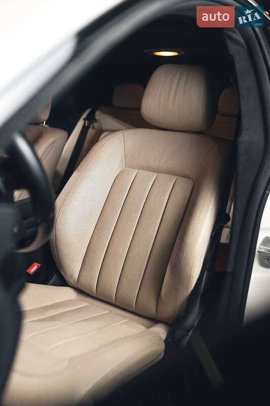 Седан Mercedes-Benz CLS-Class 2011 в Днепре