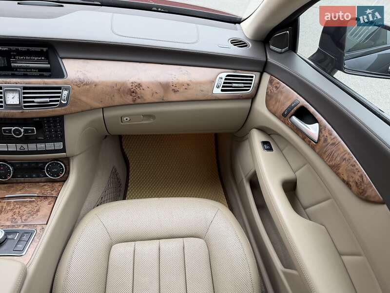 Седан Mercedes-Benz CLS-Class 2012 в Києві