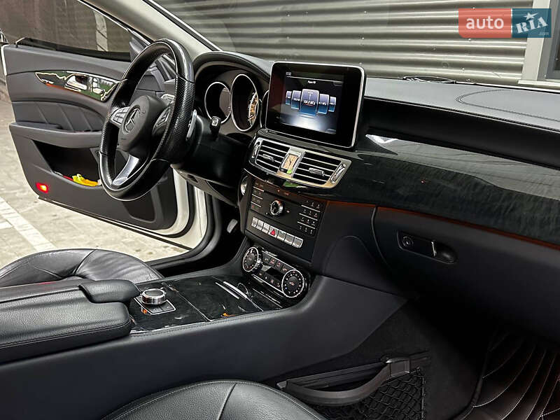 Седан Mercedes-Benz CLS-Class 2016 в Киеве фото 19 Седан Mercedes-Benz CLS-Class 2016 в Киеве