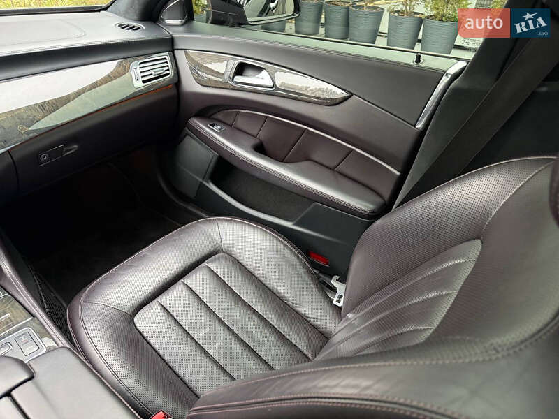 Седан Mercedes-Benz CLS-Class 2013 в Киеве фото 32 Седан Mercedes-Benz CLS-Class 2013 в Киеве