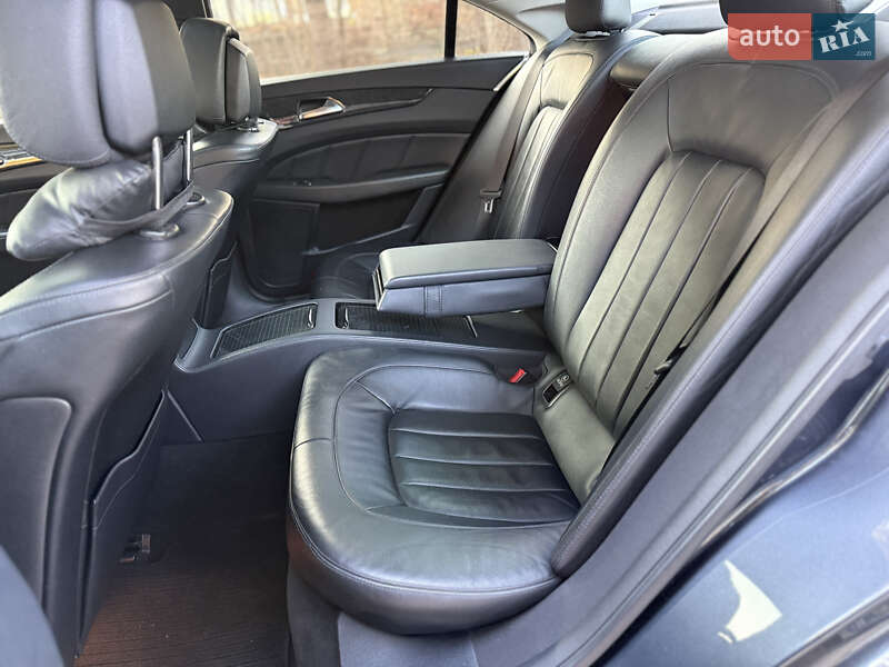 Седан Mercedes-Benz CLS-Class 2012 в Львове фото 19 Седан Mercedes-Benz CLS-Class 2012 в Львове