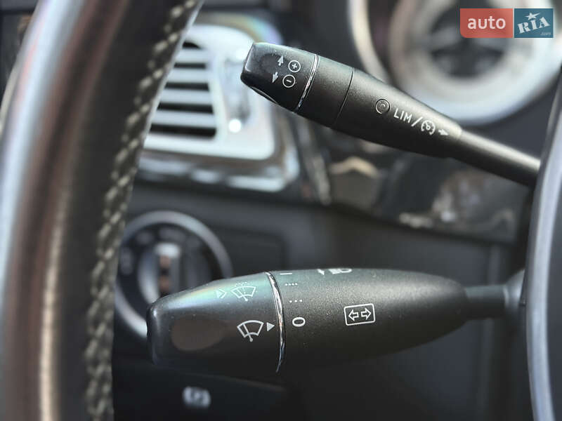 Седан Mercedes-Benz CLS-Class 2012 в Львове фото 33 Седан Mercedes-Benz CLS-Class 2012 в Львове