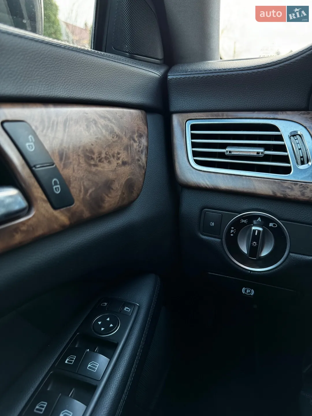 2011 Mercedes-Benz CLS-klasse - мініатюра 19