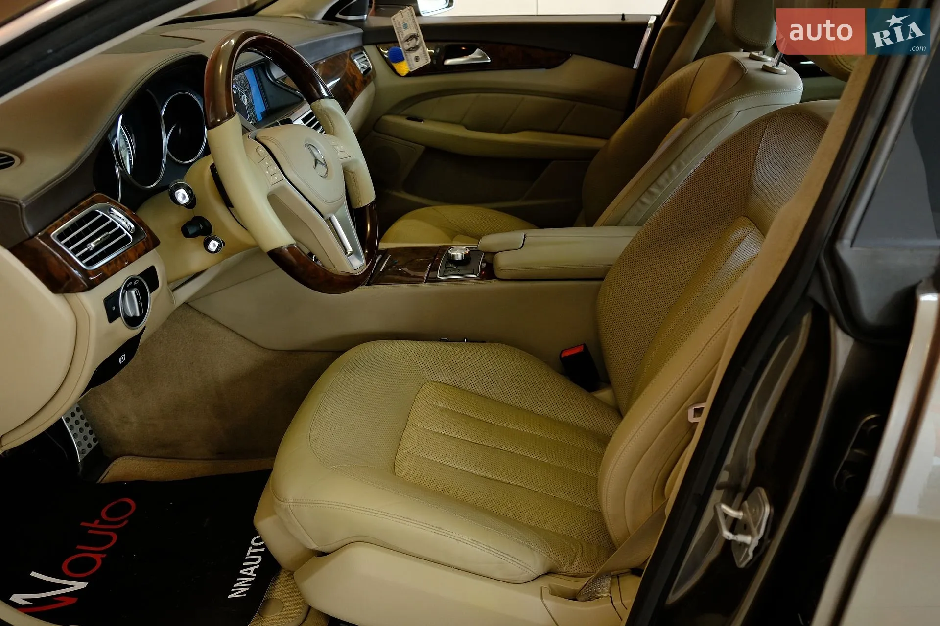 2012 Mercedes-Benz CLS-klasse - мініатюра 26