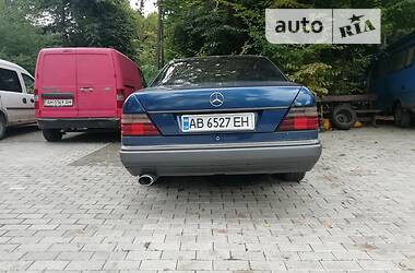 Купе Mercedes-Benz E 200 1994 в Хмельнике