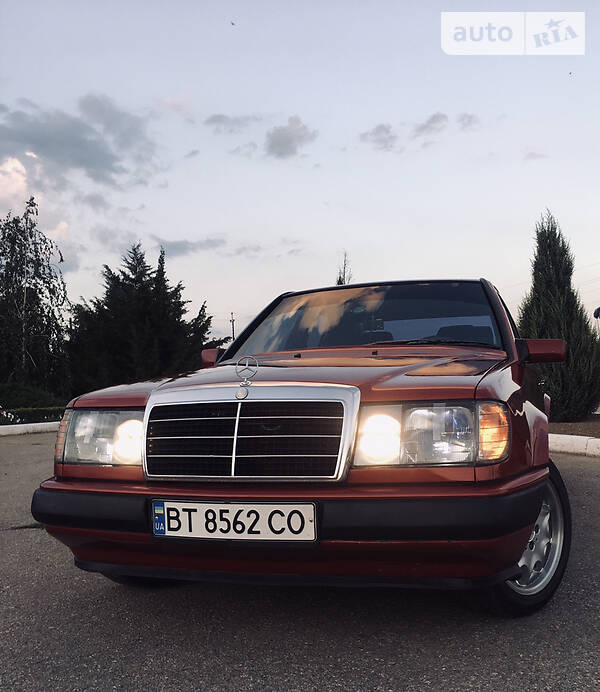Mercedes-Benz E 200 W124