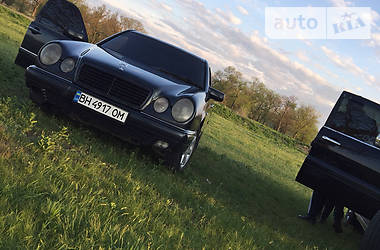 Mercedes-Benz E 250 1997 Mercedes-Benz E 250 1997