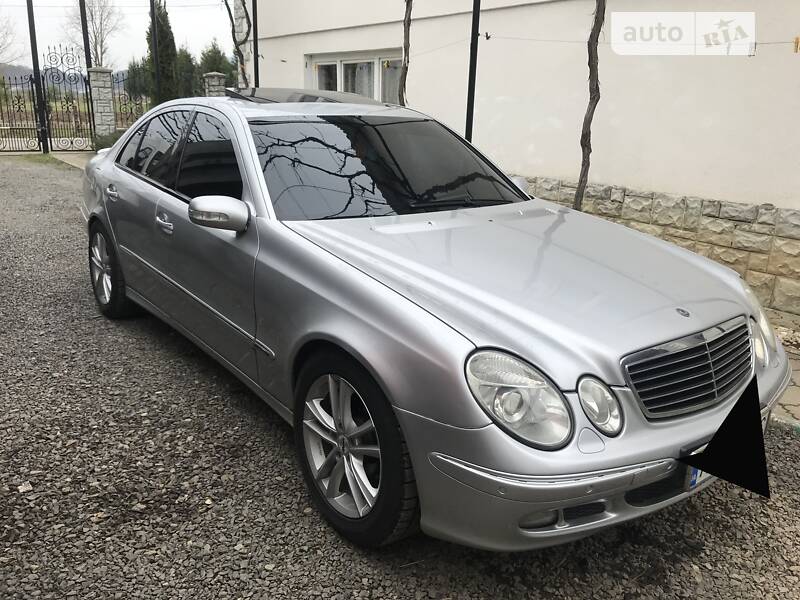Mercedes-Benz E 270