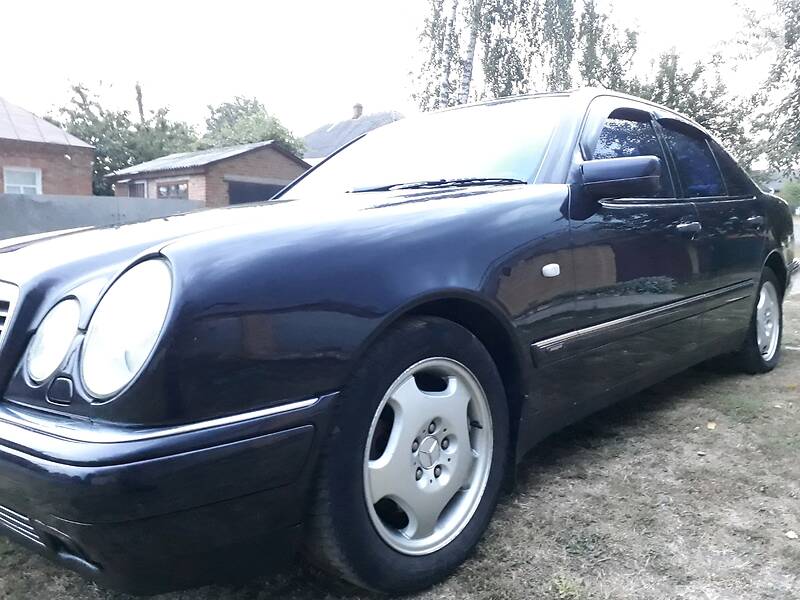 Mercedes-Benz E 280