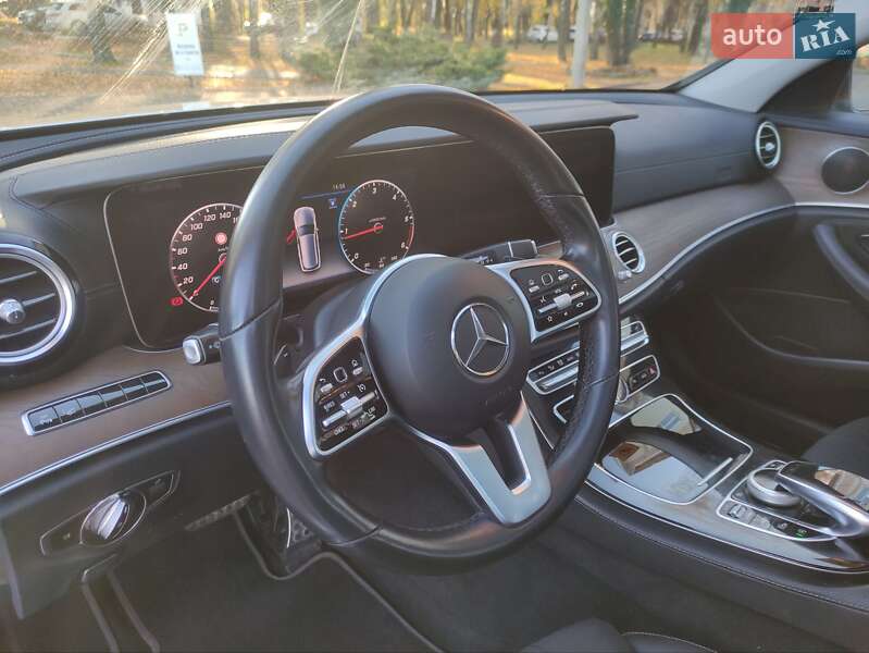 Универсал Mercedes-Benz E-Class All Terrain 2018 в Виннице фото 27 Универсал Mercedes-Benz E-Class All Terrain 2018 в Виннице