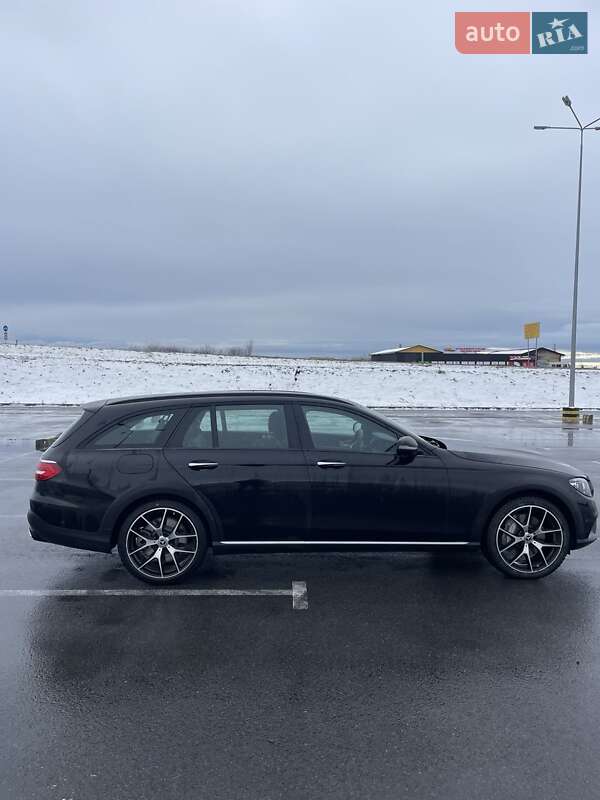 Універсал Mercedes-Benz E-Class All Terrain 2021 в Львові