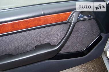 Седан Mercedes-Benz E-Class 1994 в 