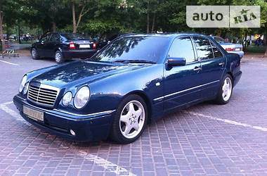 Седан Mercedes-Benz E-Class 1997 в Одессе