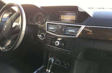 Седан Mercedes-Benz E-Class 2012 в 