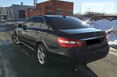 Седан Mercedes-Benz E-Class 2012 в 