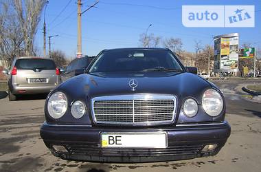 Седан Mercedes-Benz E-Class 2000 в Николаеве