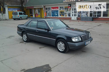 Седан Mercedes-Benz E-Class 1994 в 