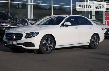 Седан Mercedes-Benz E-Class 2018 в Киеве