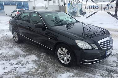 Седан Mercedes-Benz E-Class 2010 в Чернівцях