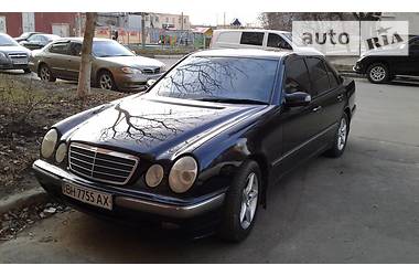 Седан Mercedes-Benz E-Class 2002 в Кропивницком