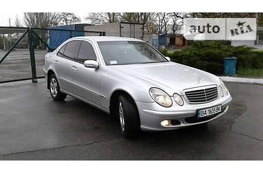 Седан Mercedes-Benz E-Class 2005 в Днепре